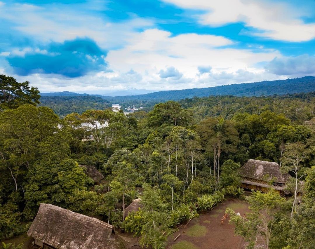 Shipati LodgePuerto Misahuallí エクステリア 写真